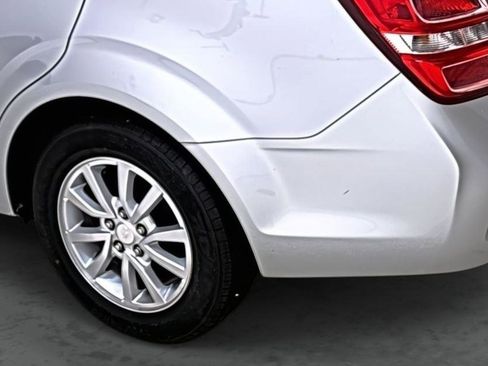 Used 2019 Chevrolet Sonic LT image 9