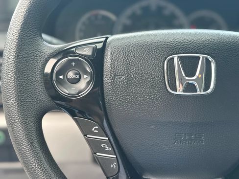 Used 2016 Honda Accord LX image 30