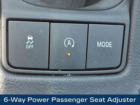 Used 2021 Cadillac XT4 Luxury w/ Trailering Package AWD/4WD image 17