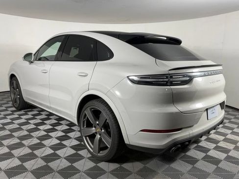 Used 2023 Porsche Cayenne Turbo AWD/4WD image 4