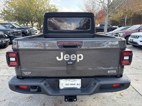 Used 2020 Jeep Gladiator Overland w/ Safety Group image 6