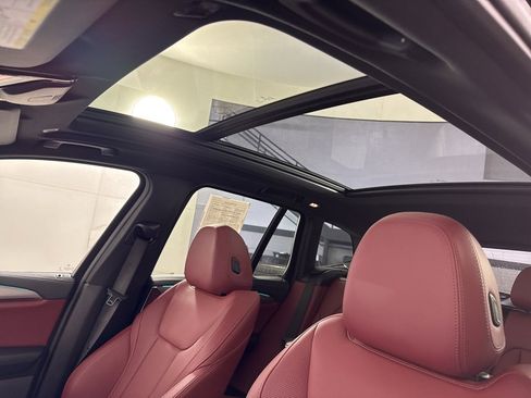 Used 2024 BMW X3 M40i image 25