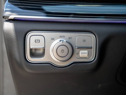Used 2026 Mercedes-Benz GLS 450 4MATIC image 24