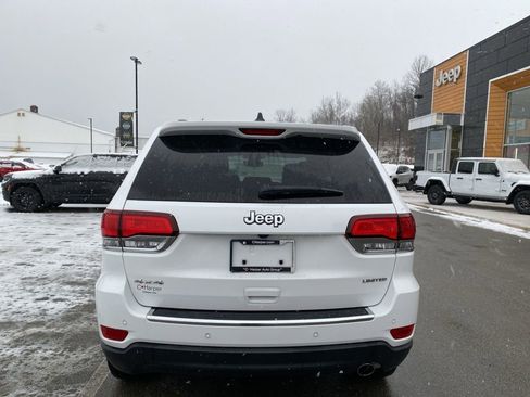 Used 2022 Jeep Grand Cherokee Limited image 3