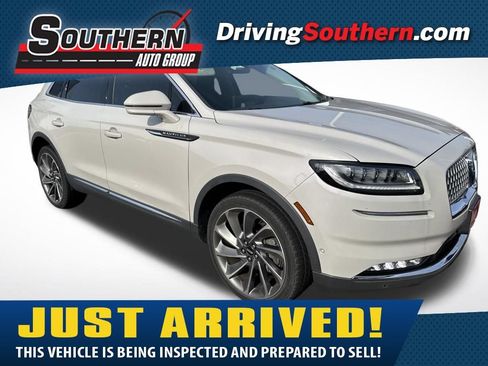 Used 2022 Lincoln Nautilus Reserve w/ Equipment Group 202A AWD/4WD image 1