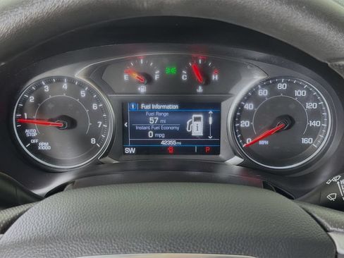 Used 2024 GMC Terrain SLE w/ Driver Convenience Package FWD image 15