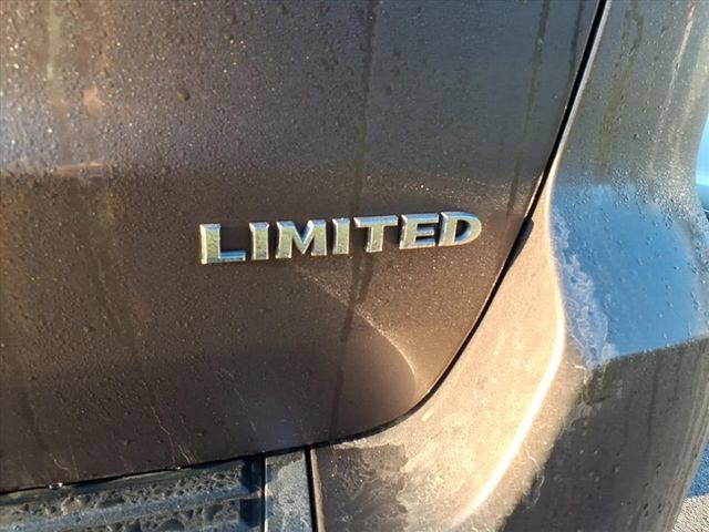 Used 2020 Jeep Grand Cherokee Limited w/ Trailer Tow Group IV AWD/4WD image 9