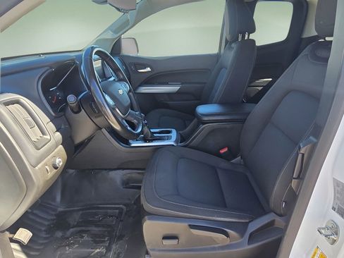 Used 2022 Chevrolet Colorado LT w/ Fleet Safety Package image 12