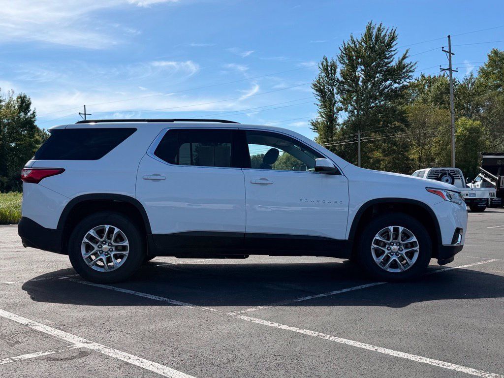 Used 2021 Chevrolet Traverse LT FWD image 4