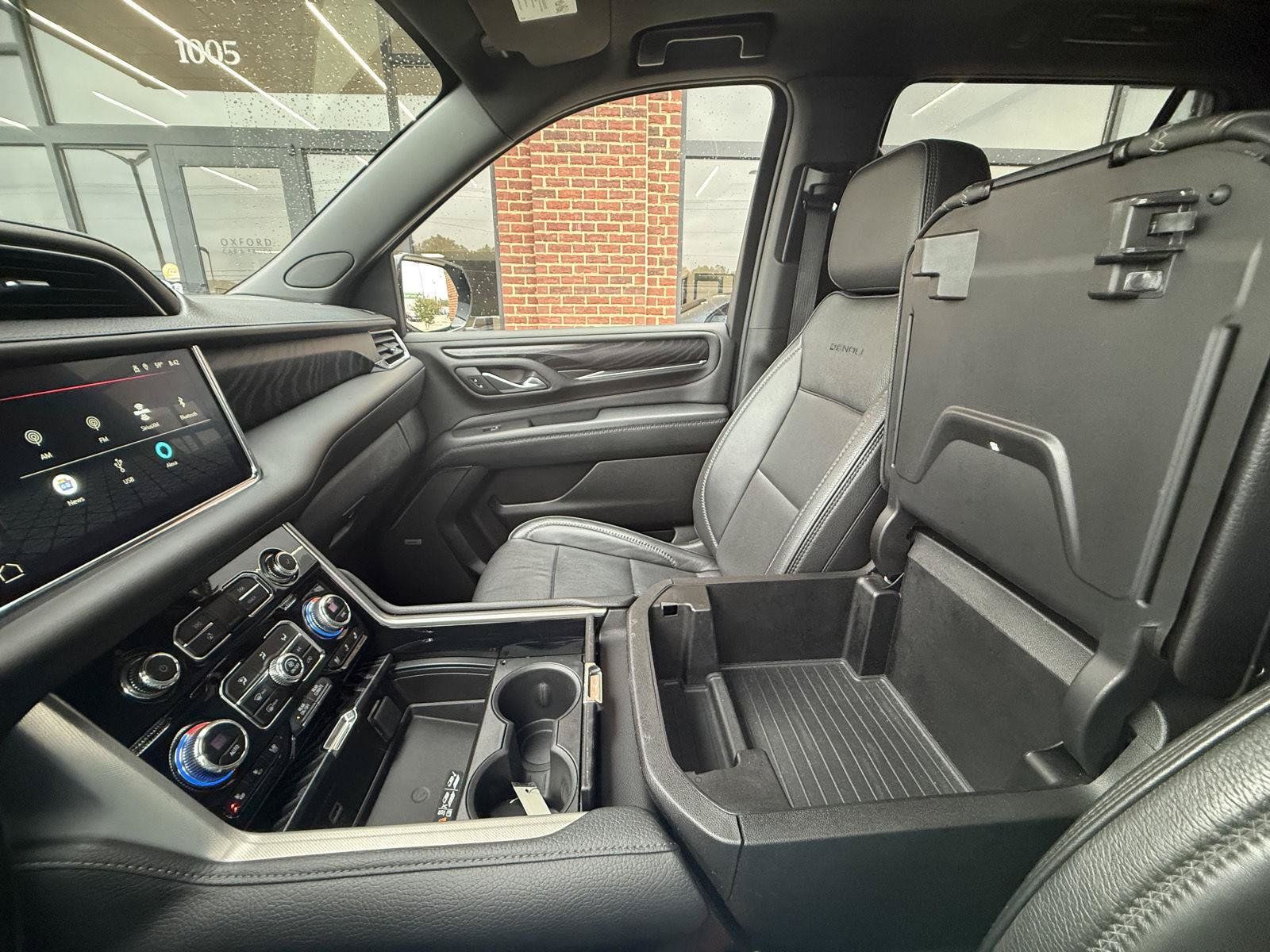 Used 2023 GMC Yukon Denali AWD/4WD image 13