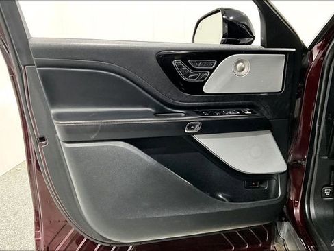 Used 2020 Lincoln Aviator Reserve w/ Equipment Group 201A image 21