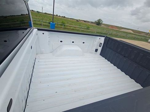 Used 2025 GMC Sierra 1500 SLT image 23