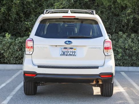 Used 2017 Subaru Forester 2.5i Premium w/ All-Weather Package image 5