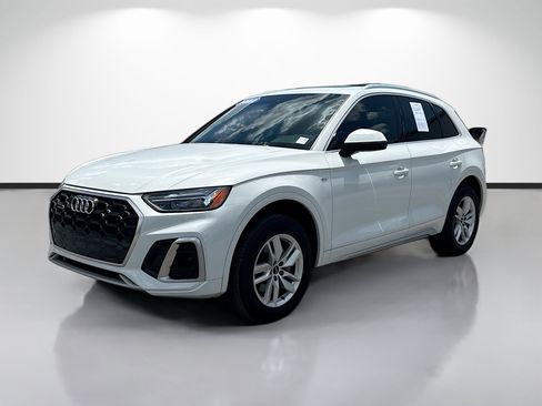 Used 2022 Audi Q5 2.0T Premium w/ Convenience Package AWD/4WD image 7
