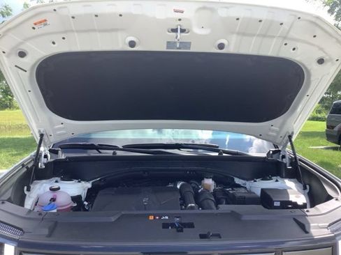 Certified 2025 Hyundai Santa Fe Limited AWD/4WD image 12