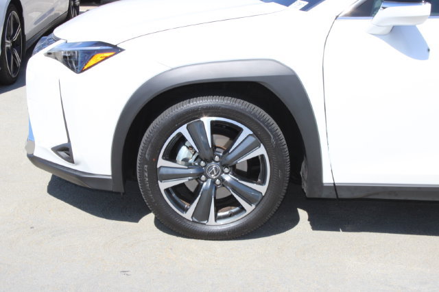 Certified 2025 Lexus UX 300h FWD image 4