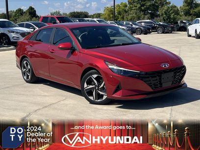 Certified 2023 Hyundai Elantra SEL w/ Convenience Package