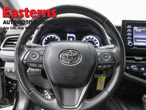 Used 2023 Toyota Camry SE image 10