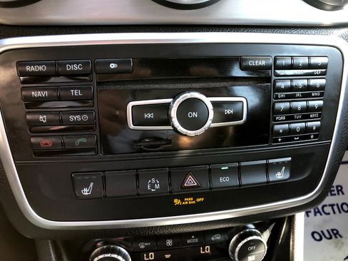 Used 2014 Mercedes-Benz CLA 250 4MATIC image 21