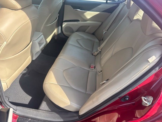 Used 2020 Toyota Camry LE FWD image 6