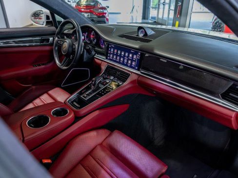 Used 2022 Porsche Panamera GTS w/ Premium Package image 54