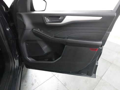 Used 2022 Ford Escape SE w/ Convenience Package image 30