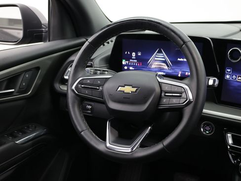 Used 2025 Chevrolet Traverse LT w/ Driver Confidence Package FWD image 33