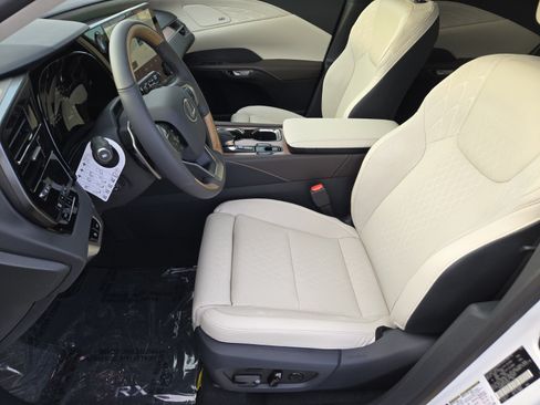 New 2026 Lexus RX 350 FWD image 6