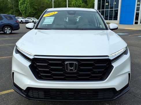 Used 2023 Honda CR-V LX image 2