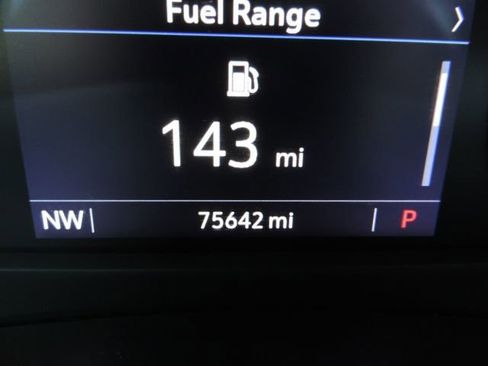 Used 2022 Cadillac XT4 Premium Luxury w/ Enhanced Visibility Package image 31