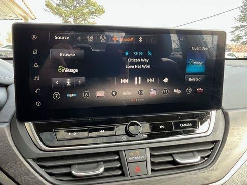 Used 2023 Nissan Altima 2.5 SL FWD image 19