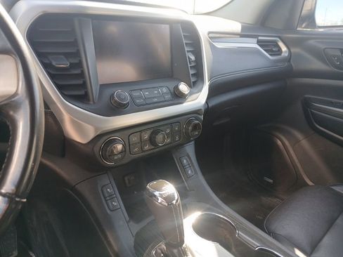 Used 2018 GMC Acadia SLT image 21