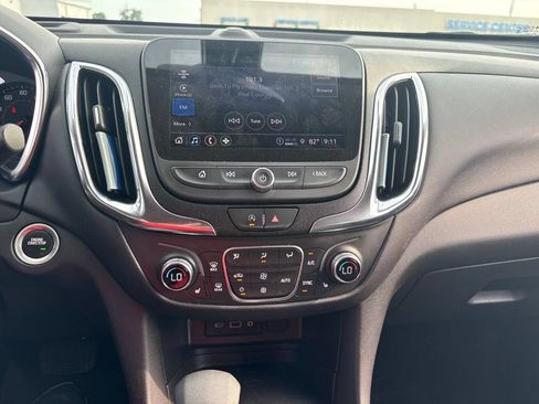 Used 2024 Chevrolet Equinox LT FWD image 14