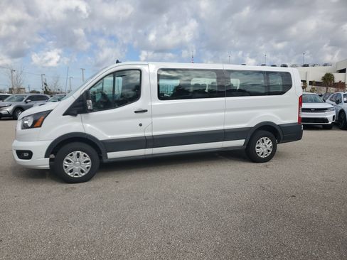 Used 2023 Ford Transit 350 XLT image 3