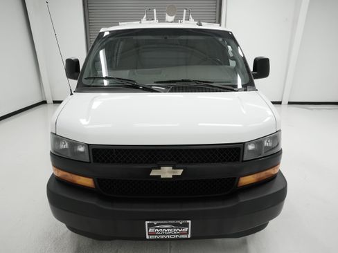 Used 2020 Chevrolet Express 2500 Extended w/ Communications Package image 2