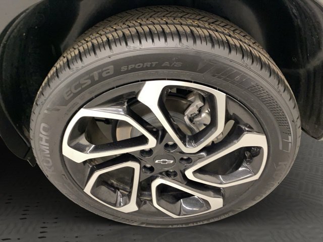 Used 2025 Chevrolet Trax RS w/ Sunroof Package FWD image 39