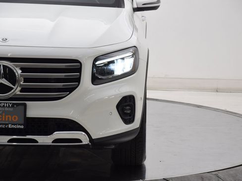 Certified 2024 Mercedes-Benz GLB 250 image 10