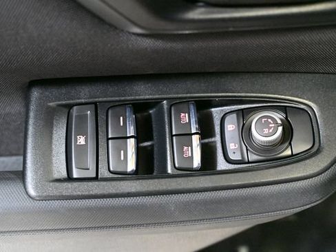 Used 2025 Subaru Forester Premium AWD/4WD image 48