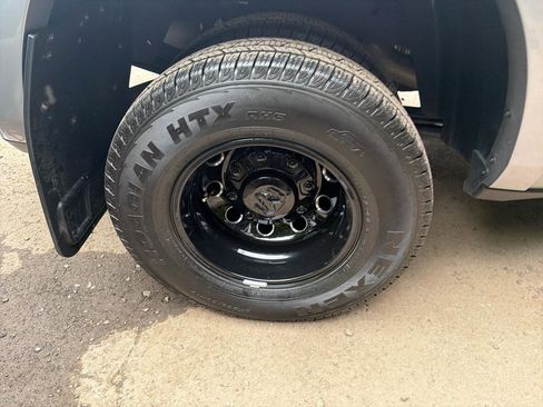 Used 2024 RAM 3500 Limited w/ Night Edition AWD/4WD image 5