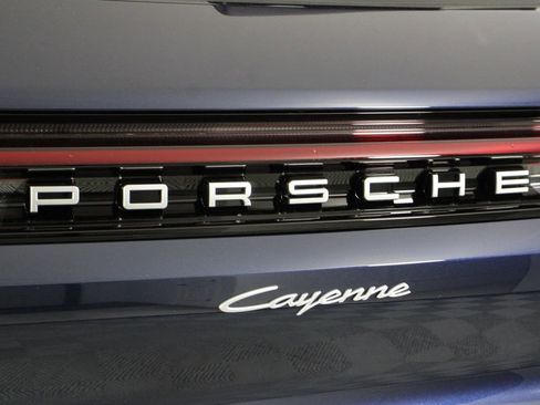 New 2026 Porsche Cayenne AWD/4WD image 22