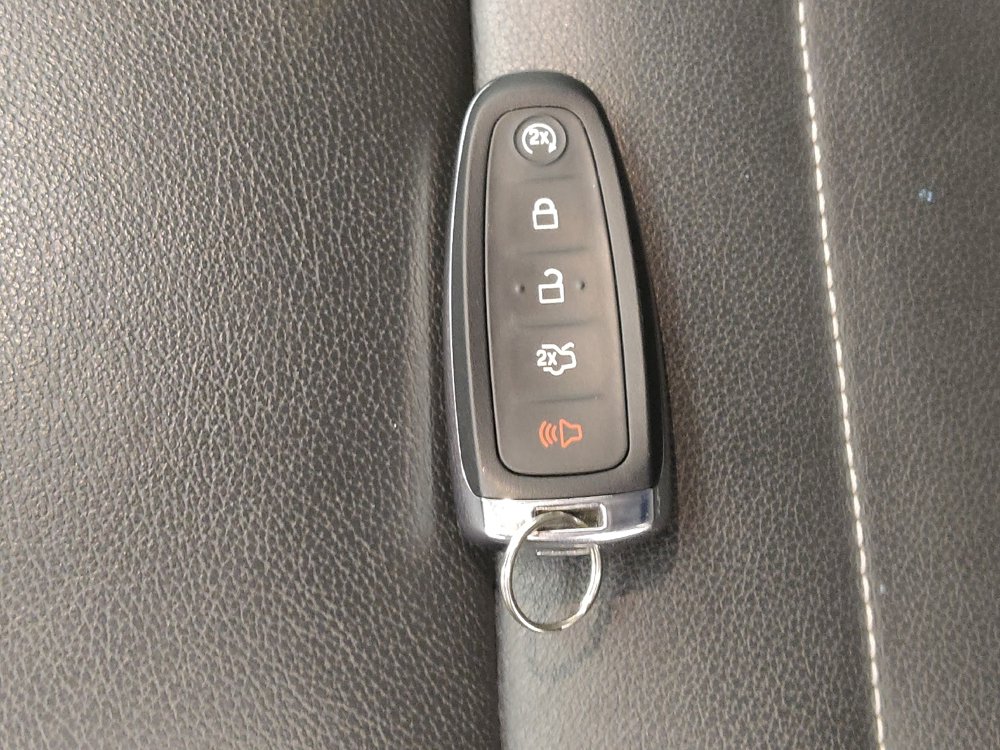 Used 2016 Ford Escape Titanium AWD/4WD image 32