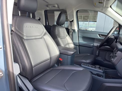 New 2026 Ford Maverick Lariat w/ Black Appearance Package image 41