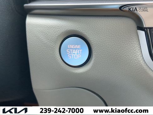 New 2025 Kia Sorento S w/ Panoramic Sunroof Package image 29