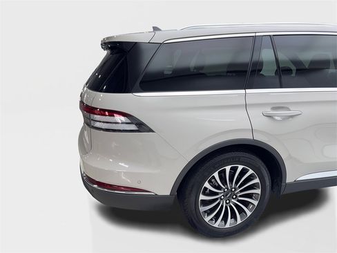 Used 2022 Lincoln Aviator Reserve w/ Equipment Group 201A image 18
