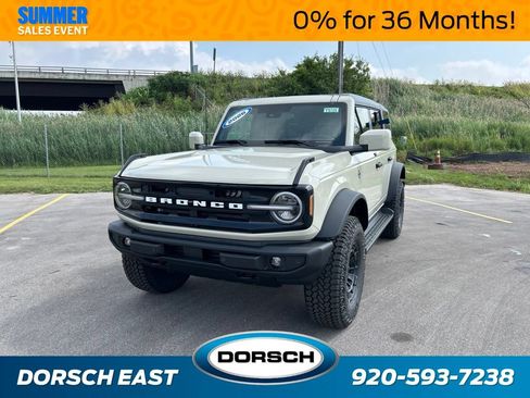 New 2026 Ford Bronco Outer Banks w/ Sasquatch Package AWD/4WD image 1