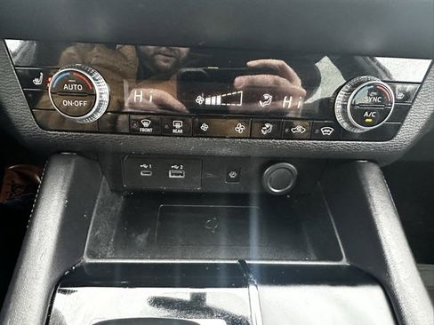 Used 2024 Mitsubishi Outlander SE Black Edition image 26