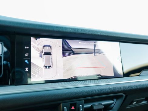 Certified 2026 Porsche Cayenne AWD/4WD image 19