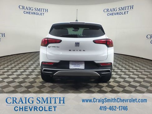 Used 2025 Buick Encore GX Preferred AWD/4WD image 4