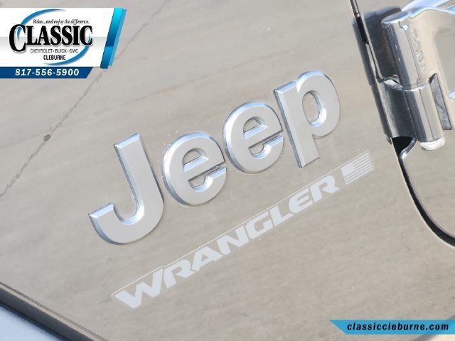 Used 2025 Jeep Wrangler Sport AWD/4WD image 15
