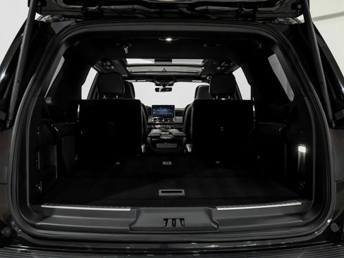 Used 2023 Lincoln Navigator Reserve image 52